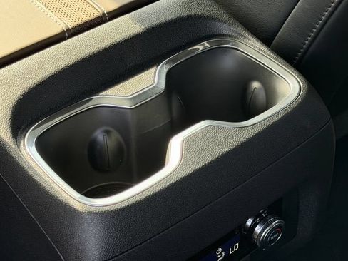 New 2026 GMC Acadia Denali Ultimate AWD/4WD image 16