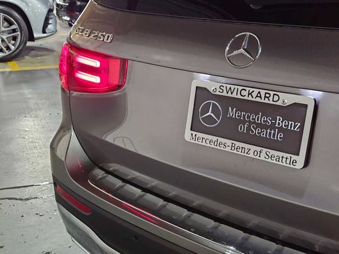 New 2026 Mercedes-Benz GLB 250 4MATIC image 16