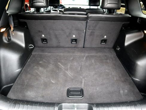 Used 2019 Jeep Cherokee Trailhawk image 52