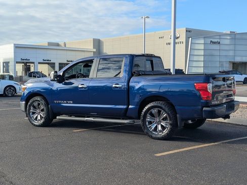 Used 2018 Nissan Titan SL w/ Chrome Package image 4