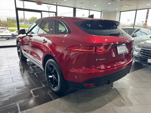 Used 2020 Jaguar F-PACE Prestige image 3