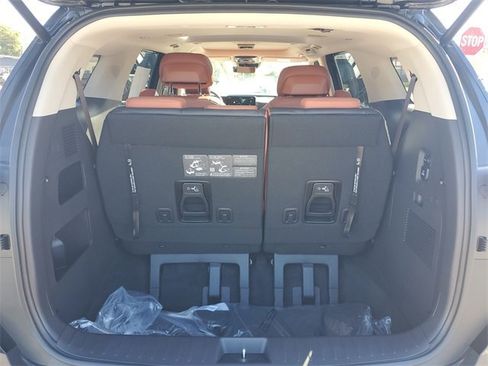 New 2026 Kia Carnival SX Prestige image 14