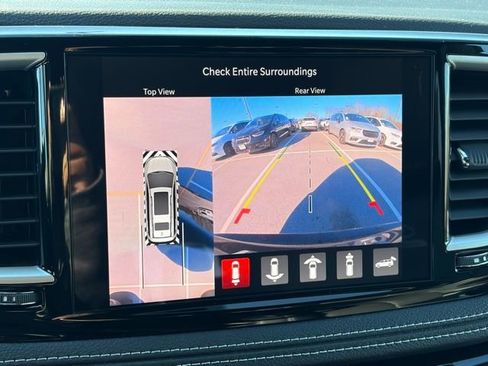 New 2026 Chrysler Pacifica Select w/ S Appearance Package FWD image 3