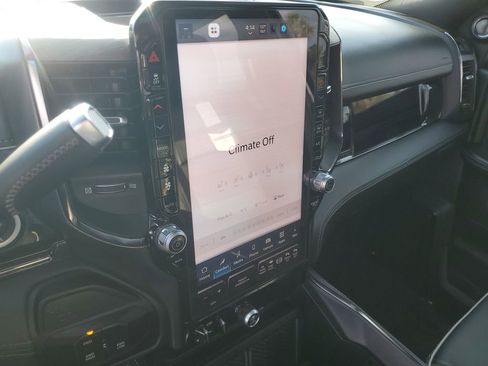 Used 2025 RAM 3500 Limited image 21