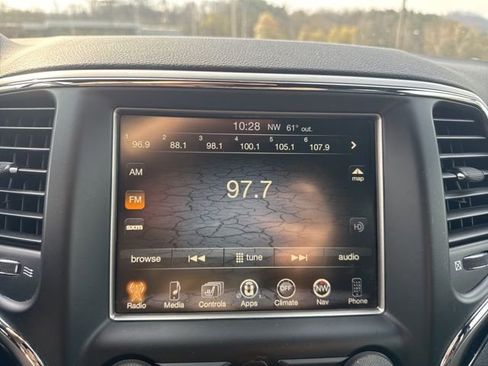 Used 2017 Jeep Grand Cherokee Trailhawk w/ Trailhawk Luxury Group image 19