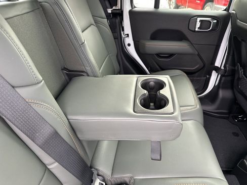 New 2026 Jeep Gladiator Mojave image 49