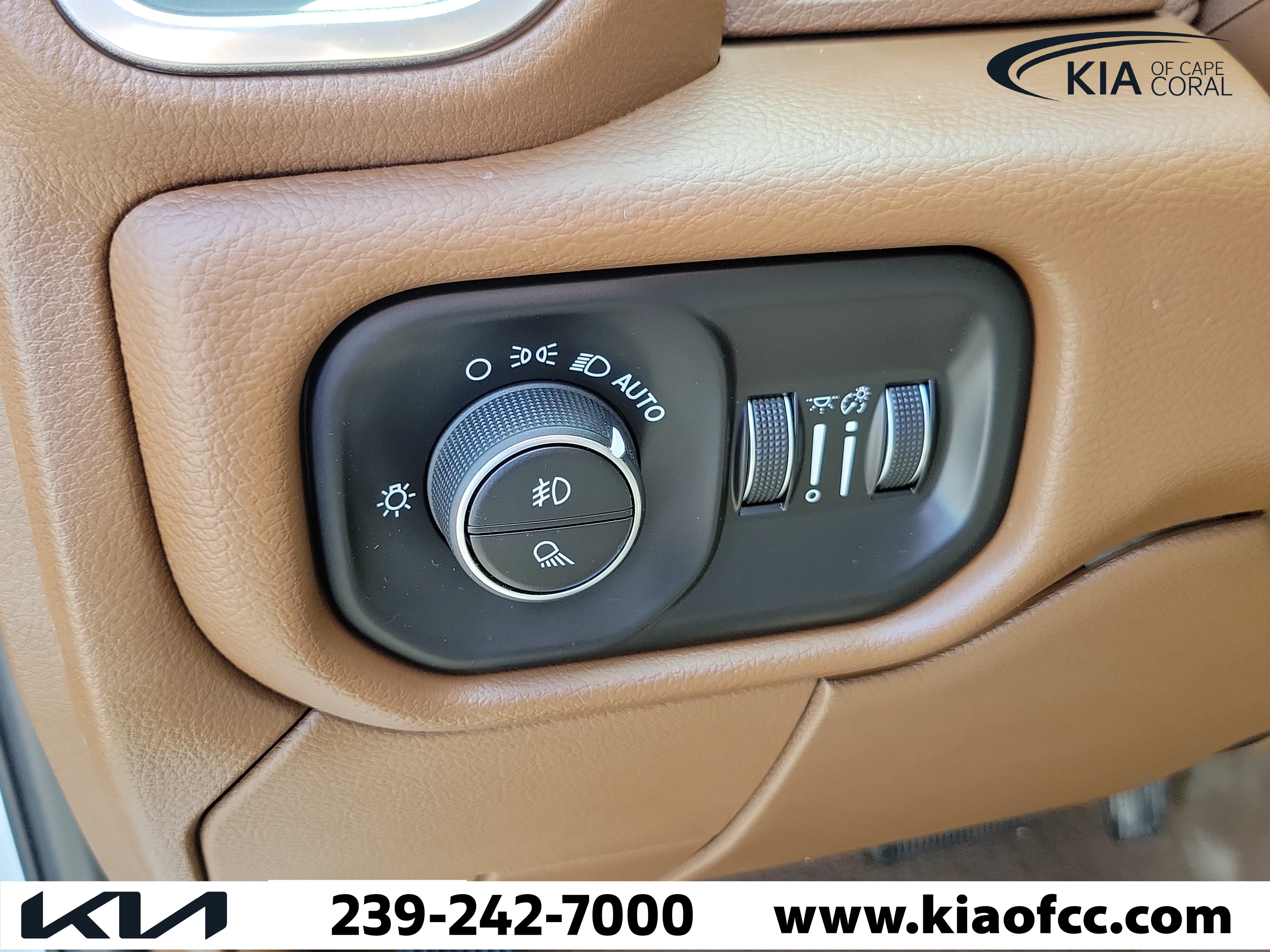Used 2020 RAM 2500 Laramie AWD/4WD image 23