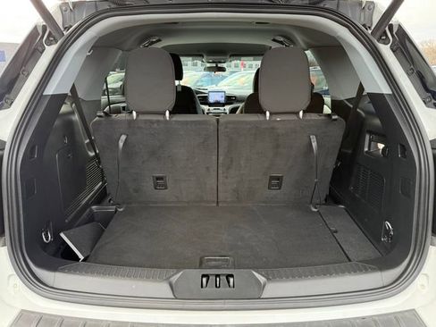 Certified 2023 Ford Explorer XLT image 27