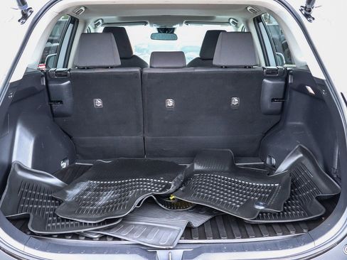 Certified 2022 Toyota RAV4 XLE w/ Convenience Package FWD image 27