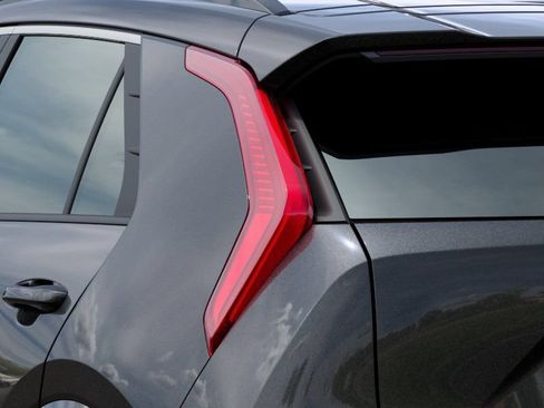 New 2026 Kia Niro Wind w/ Wind Preserve Package FWD image 11