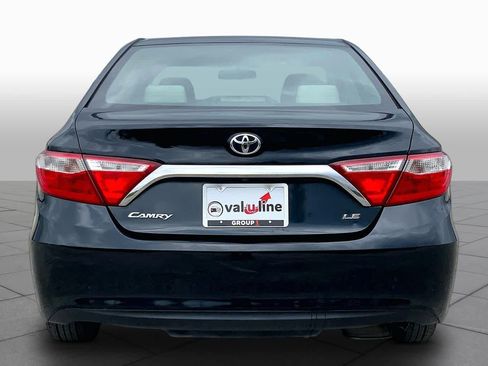 Used 2017 Toyota Camry LE FWD image 5