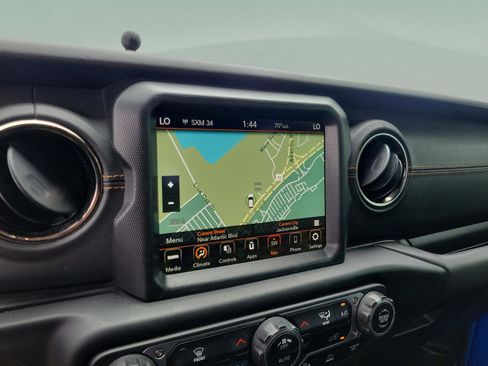 Used 2023 Jeep Gladiator Overland AWD/4WD image 30