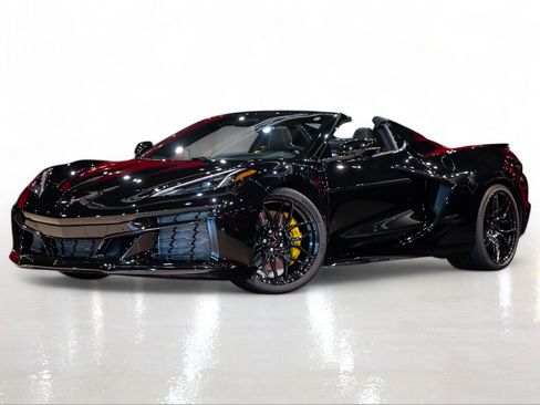 Used 2025 Chevrolet Corvette Z06 w/ Stealth Interior Trim Package RWD image 1