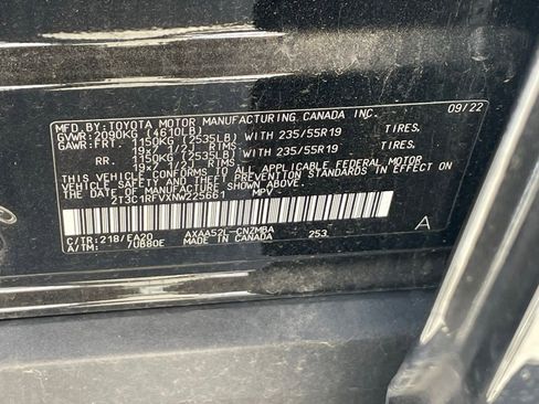 Used 2022 Toyota RAV4 XLE Premium FWD image 13