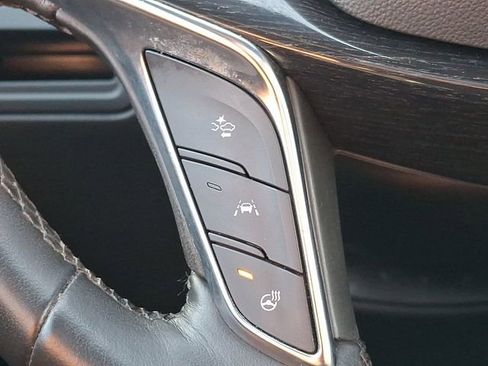 Certified 2022 Cadillac XT5 Premium Luxury image 30