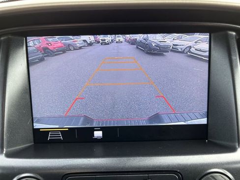 Used 2020 GMC Canyon Denali image 25