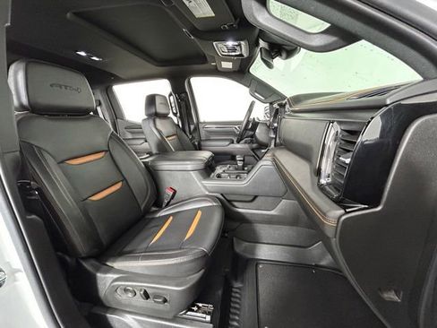 Used 2023 GMC Sierra 1500 AT4 w/ AT4 Preferred Package AWD/4WD image 14