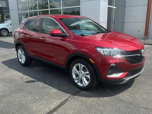 Used 2021 Buick Encore GX Preferred FWD image 1