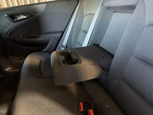 Used 2020 Chevrolet Malibu LT FWD image 19