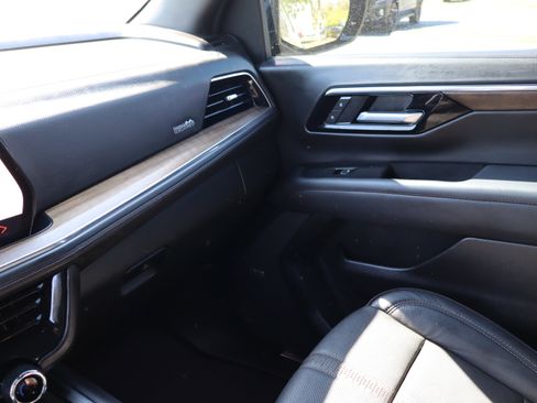 Used 2025 Chevrolet Tahoe High Country image 37