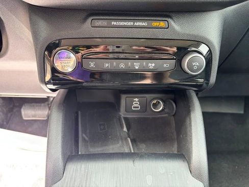 Used 2024 Ford Escape Platinum AWD/4WD image 16