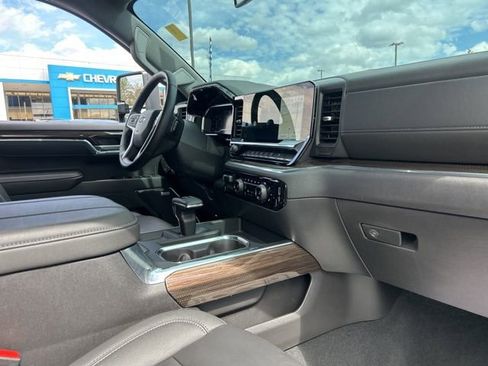 Used 2025 Chevrolet Silverado 1500 LT Trail Boss w/ LPO, Utility Wall Package image 33