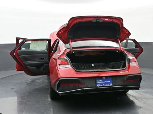 Certified 2025 Hyundai Elantra Sport image 52