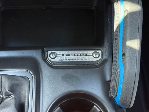 Used 2024 Ford Bronco Black Diamond image 35