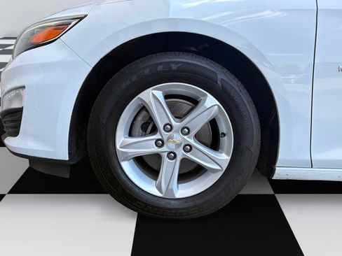 Used 2024 Chevrolet Malibu LT FWD image 14