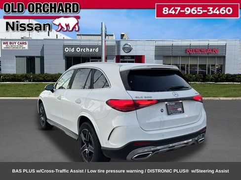 Used 2025 Mercedes-Benz GLC 300 4MATIC w/ AMG Line image 9