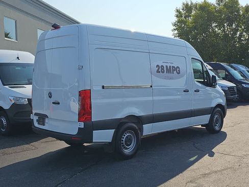 Used 2026 Mercedes-Benz Sprinter 2500 image 4