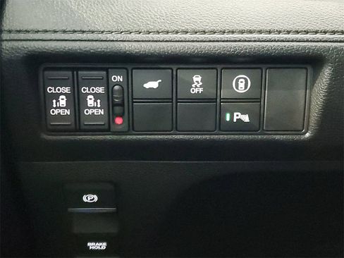 Used 2023 Honda Odyssey Touring image 29