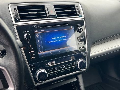 Used 2019 Subaru Outback 2.5i Premium AWD/4WD image 18