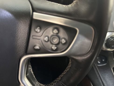 Used 2016 GMC Yukon SLT w/ HD Trailering Package image 19