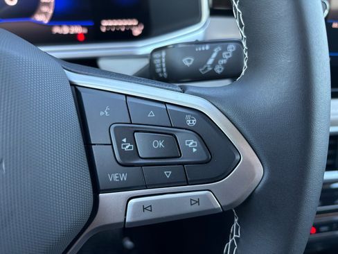 New 2026 Volkswagen Taos SE image 25