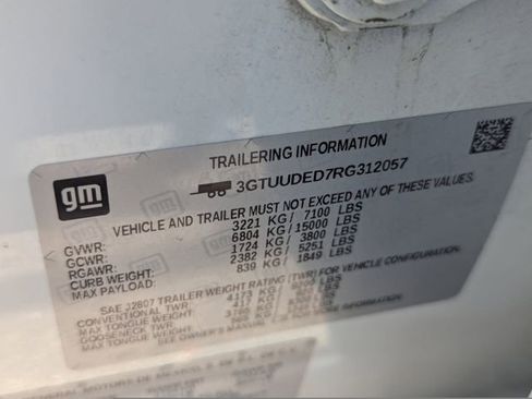 Used 2024 GMC Sierra 1500 SLT image 32