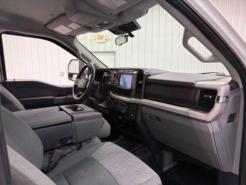 Used 2024 Ford F250 XLT w/ FX4 Off-Road Package AWD/4WD image 14