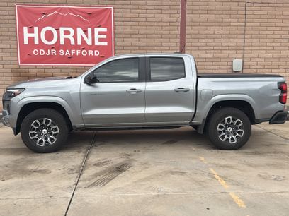 Used 2024 Chevrolet Colorado Z71 w/ Z71 Convenience Package 2