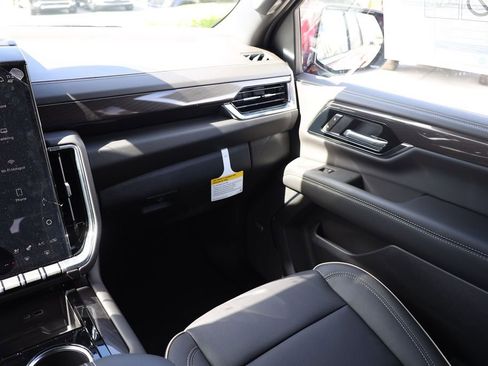 New 2026 GMC Yukon Elevation w/ Elevation Premium Package AWD/4WD image 22