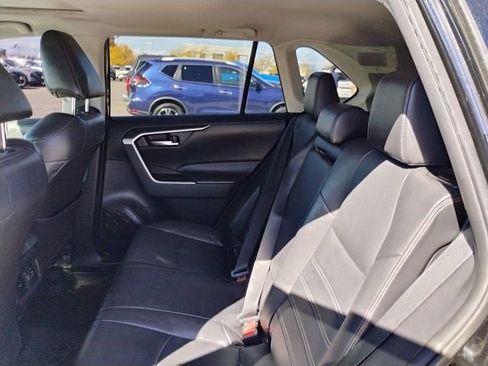 Used 2021 Toyota RAV4 XLE Premium AWD/4WD image 10