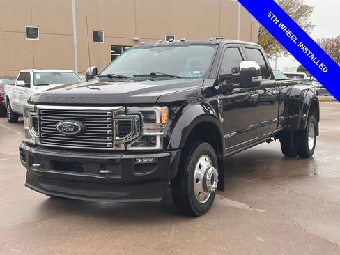 Used 2021 Ford F450 Platinum w/ FX4 Off-Road Package image 4