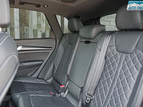 Used 2018 Audi SQ5 Premium Plus w/ Navigation Package AWD/4WD image 25