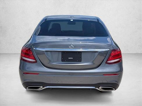 Used 2018 Mercedes-Benz E 300 image 6