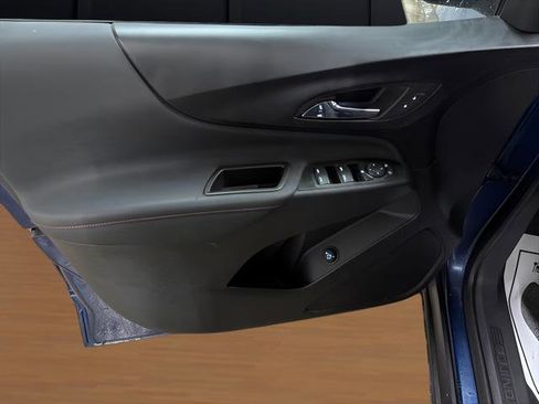 Used 2023 Chevrolet Equinox RS image 11