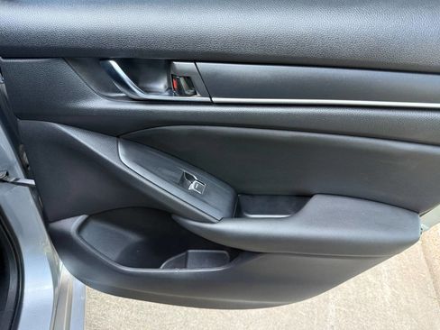 Used 2021 Honda Accord Sport image 39
