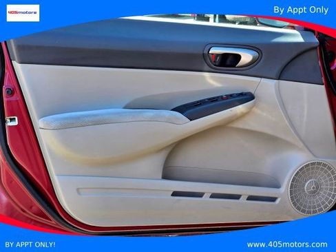 Used 2010 Honda Civic LX image 25