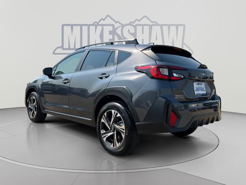 Used 2025 Subaru Crosstrek 2.5i Premium AWD/4WD image 3