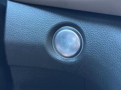 Used 2023 Hyundai Santa Fe Blue image 27