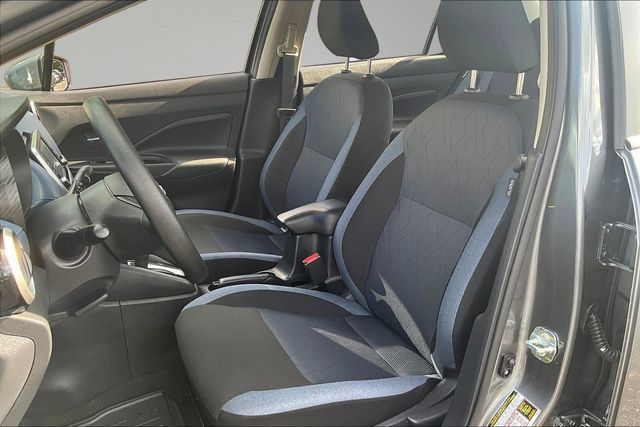 Used 2025 Nissan Versa SV w/ Trunk Package FWD image 19