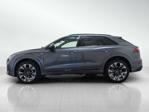 Used 2025 Audi Q8 Premium Plus AWD/4WD image 3